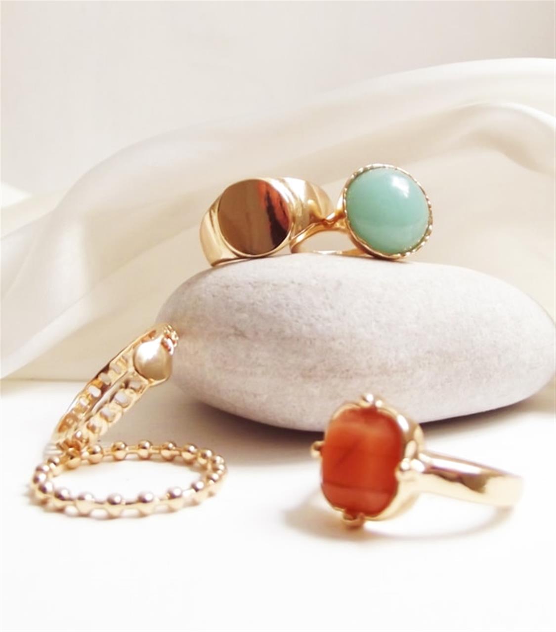 Maanesten ringe: Tidløs skønhed og bæredygtig elegance